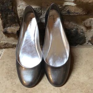 Xhilaration Pewter Patton flats